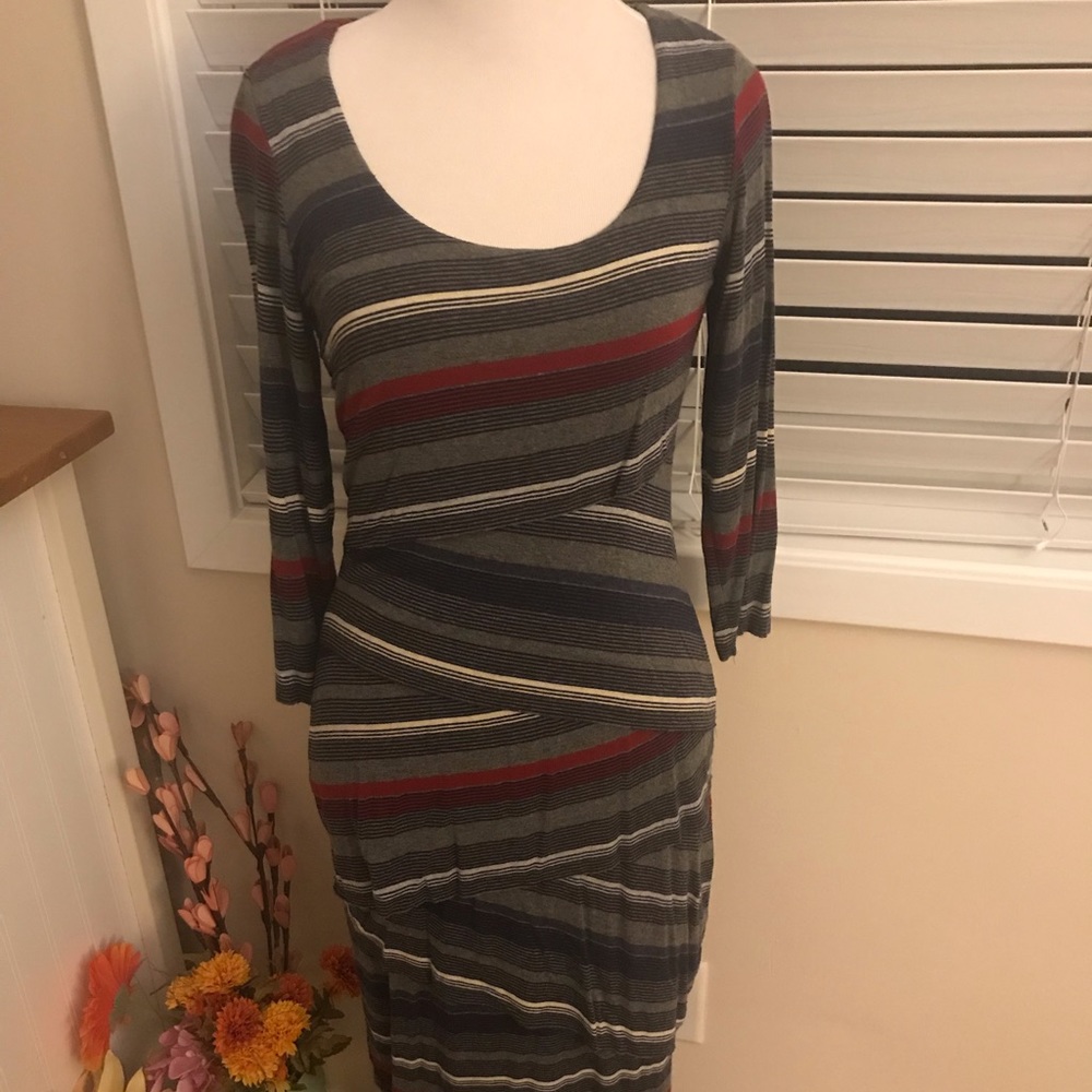 Size M Bailey 44 dress